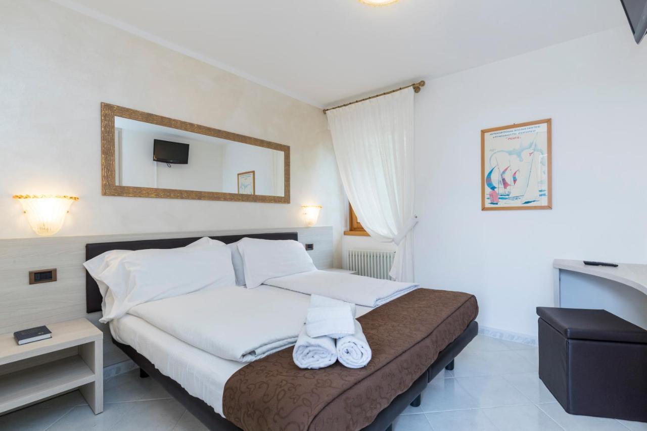 B&B Casa Benamati By Kelly Malcesine Luaran gambar