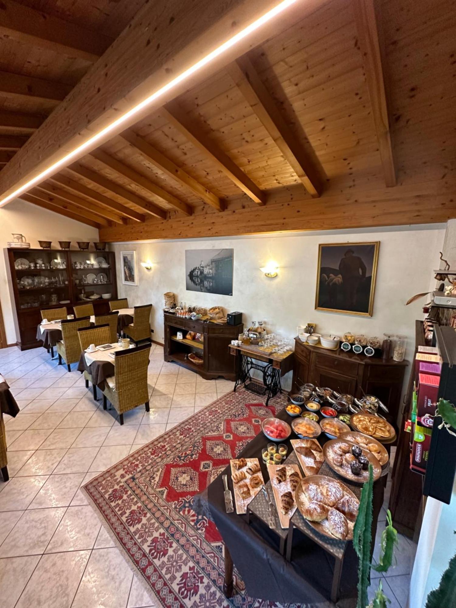 B&B Casa Benamati By Kelly Malcesine Luaran gambar