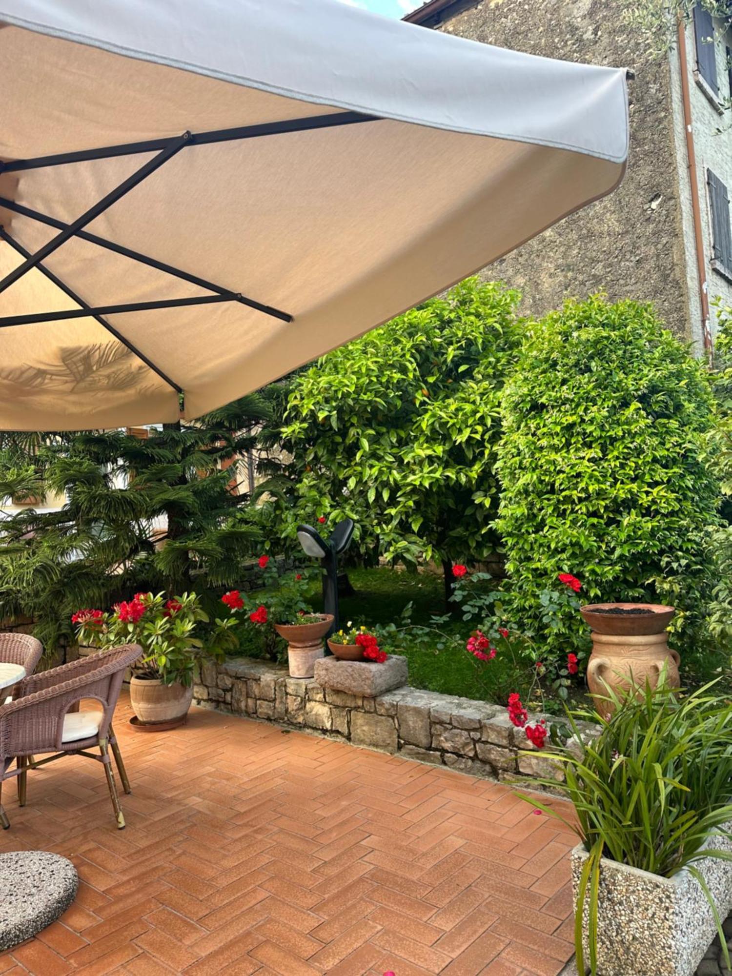 B&B Casa Benamati By Kelly Malcesine Luaran gambar