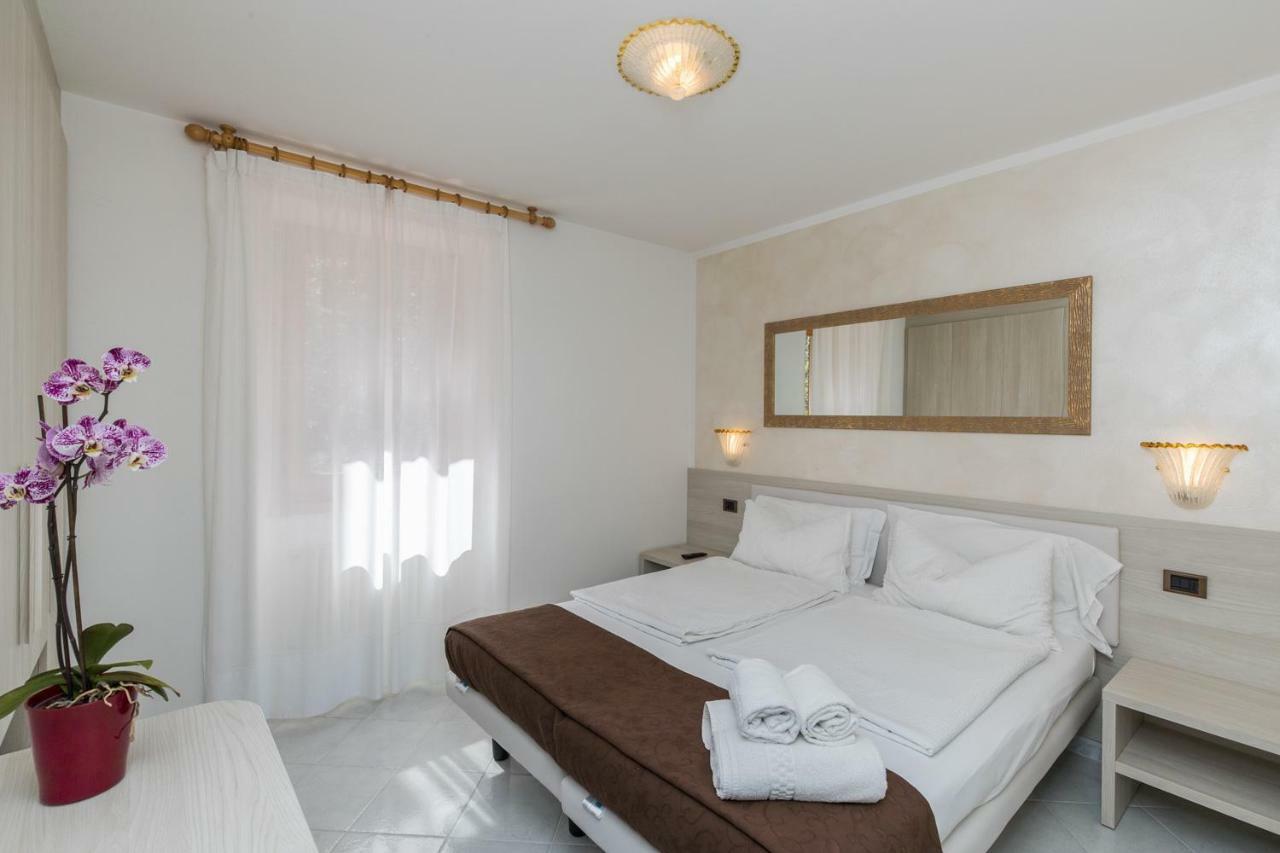 B&B Casa Benamati By Kelly Malcesine Luaran gambar
